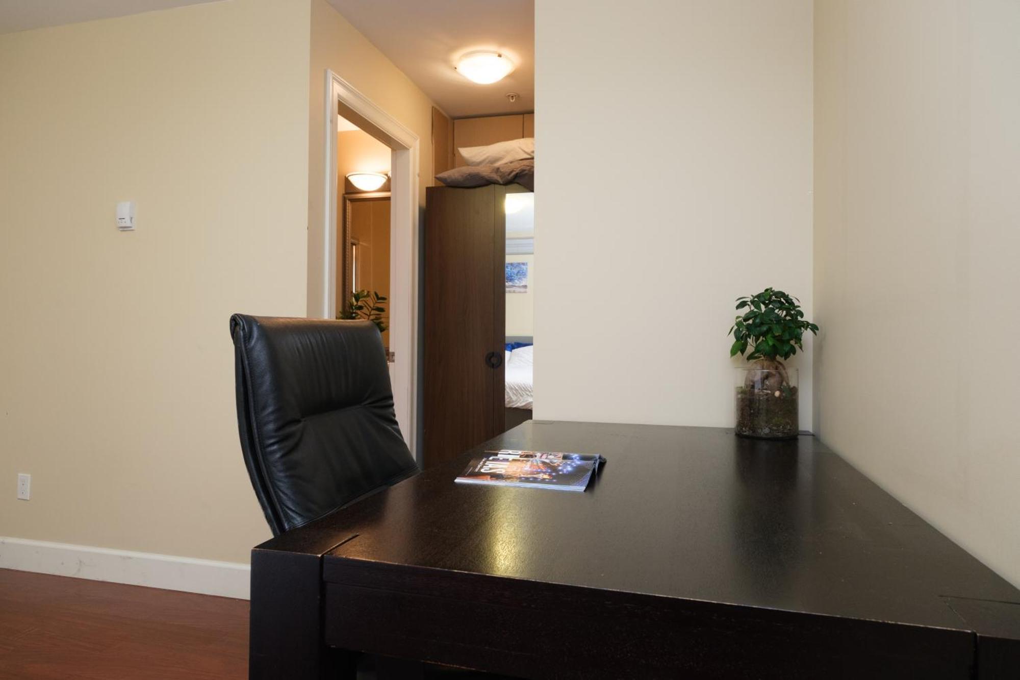 Cambie & 61St Ave Homestay Vancouver Bagian luar foto